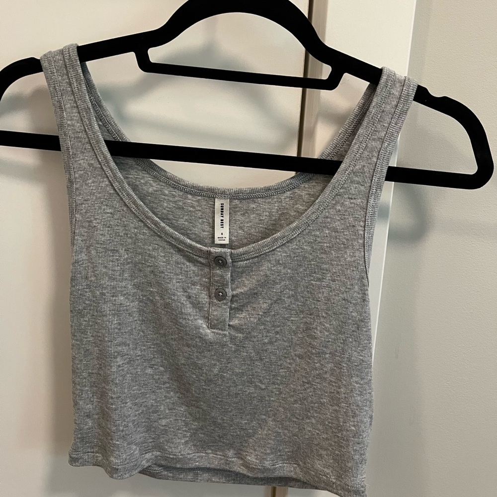 Aritzia Sunday Best Heather grey tank with buttons